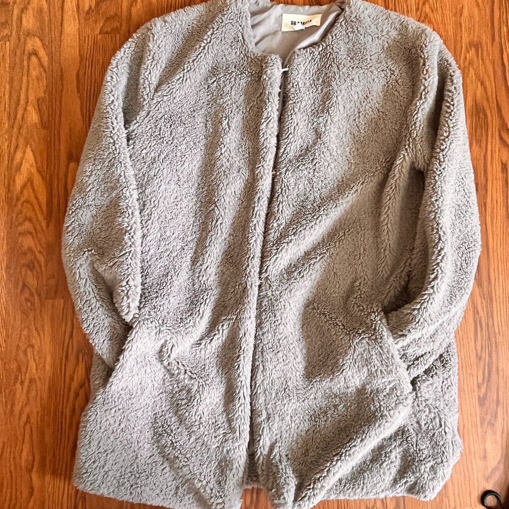 BB Dakota Teddy Coat Medium Merrill Grey Faux Fur Fuzzy Beige Tan Jacket